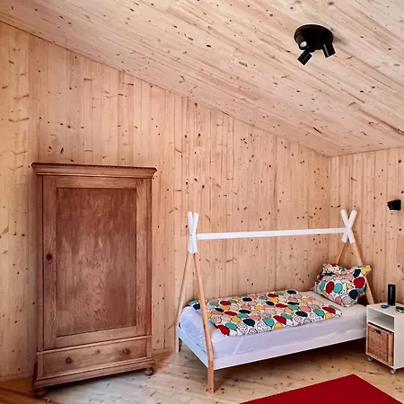 Holiday home Traum-ferienhaus Direkt Am Wunderschoenen Luebbesee